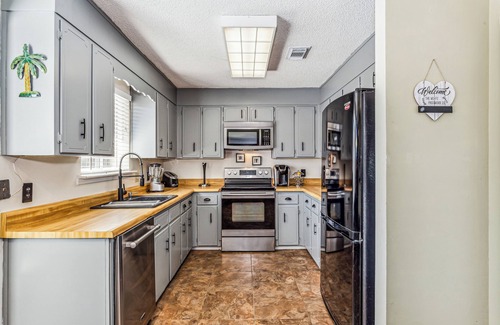 Northeast Pensacola House | Pensacola Tiki Paradise