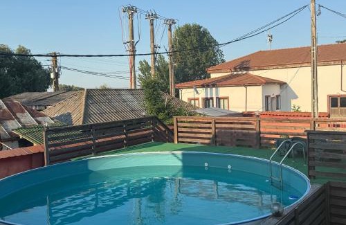 Crisan House | Pensiunea Camy