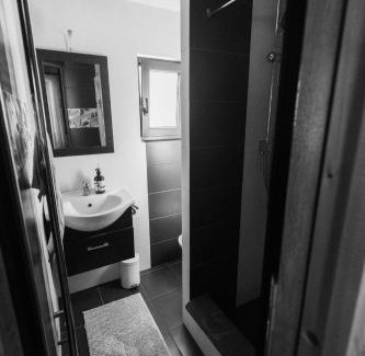 Sugag House | Pensiunea Casa Iulia Transalpina