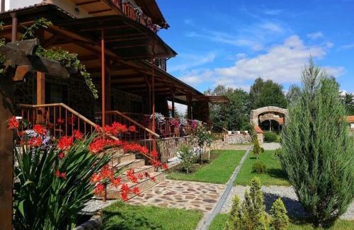 Cristian House | Pensiunea Casa Luanna