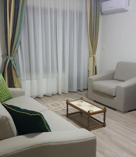 Cristian House | Pensiunea Casa Luanna