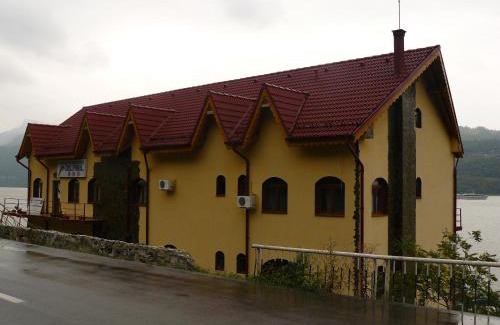 Jibert House | Pensiunea Delfinul