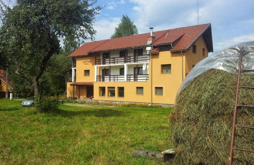 Cristian Bed & Breakfast | Pensiunea Elena