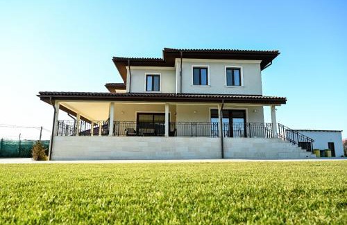 Cogealac House | Pensiunea Funda