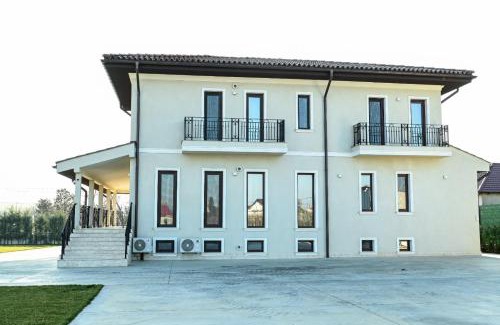 Cogealac House | Pensiunea Funda