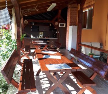 Cartisoara House | Pensiunea Sonia