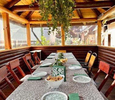 Vladeni House | Pensiunea Stoian