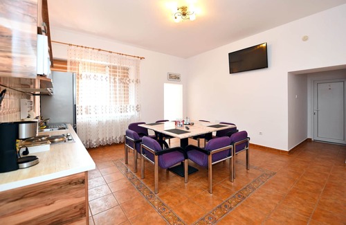 Hateg House | Pensiunea Trident