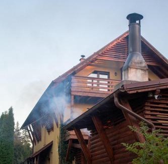 Belis House | Pensiunile Zori de Zi și Apus de Soare