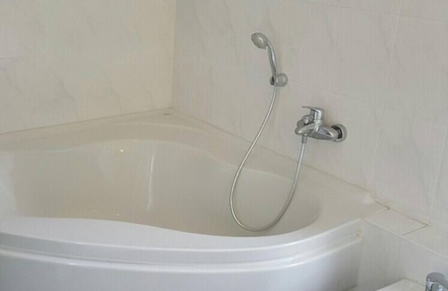 Troisdorf House | Penthose in best area in troisdorf one side park the other side birdspark