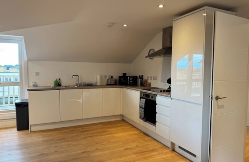 Maidstone Apartment | Penthouse | 360 Views | High Spec | Central | WIFI