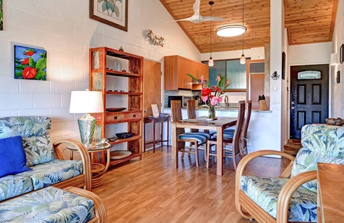 Hilo Condo | PENTHOUSE BEST VIEW Mauna Loa Shores the Ultimate Next to Beach Park