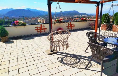 Tractorul Apartment | Penthouse City View Infinity