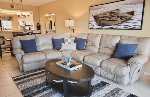 Vanderbilt Beach Condo | Penthouse Condo Great Location Direct Gulf/Bay View/Pool/Spa 3 Minute Walk Beach