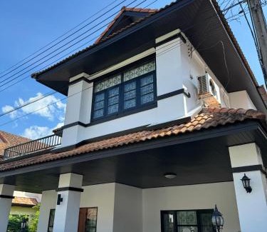 Kathu House | Penthouse (House with 4 bedrooms)