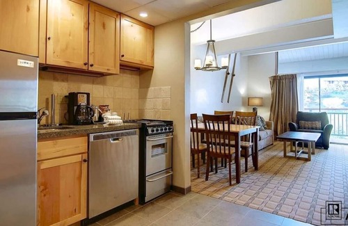 Steamboat Springs Condo | Penthouse Ski-In Ski-Out Above Sheraton 1bd 1.5ba