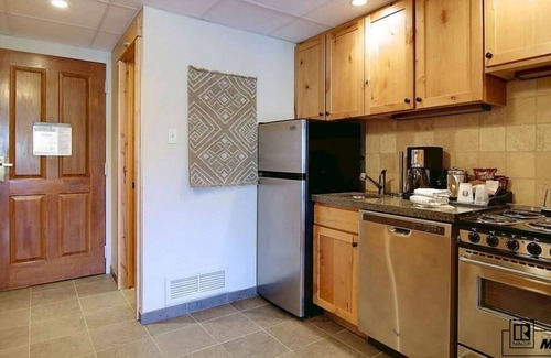 Steamboat Springs Condo | Penthouse Ski-In Ski-Out Above Sheraton 1bd 1.5ba