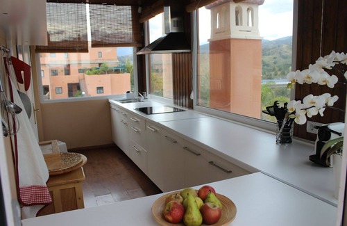 Marbella Apartment | Penthouse with golf and ocean views in Elviria