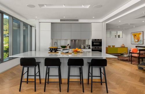 Bo'Kaap Apartment | Penthouse with Postcard Views and Artistic Flair