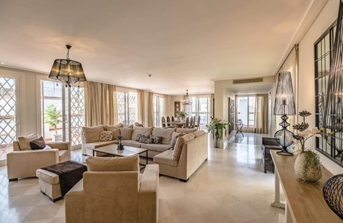 Santa Cruz Apartment | Penthouse with Private Terrace panoramic Views Cathedral PUERTA PRINCIPE LUXURY