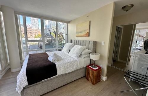 Downtown Vancouver Apartment | Penthouses of Beach Ave