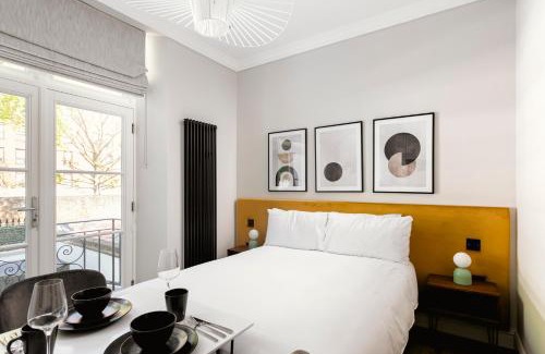 Chelsea Apartment | PenthouseStays Chelsea - Luxury King/Queen Bed Studios - near King's Road