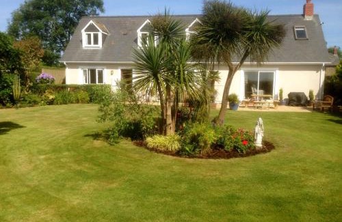 Carnhedryn Bed & Breakfast | Pentigili