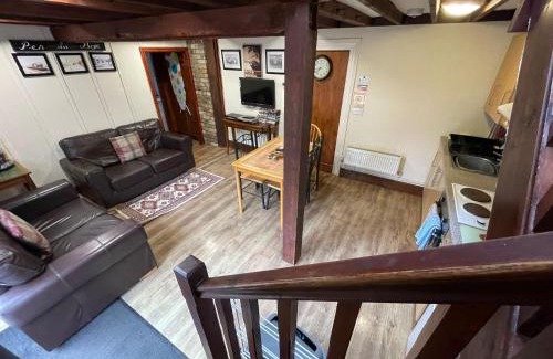 Cwmbach Resort | Penybryn Cottages