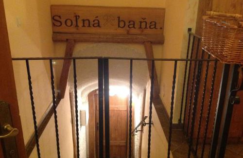 Komarno House | Penzión Duna & soľná jaskyňa