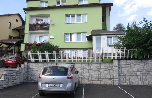 Nova Lesna House | Penzión Závada