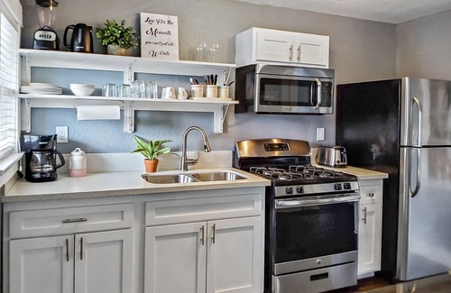Willmore Apartment | People’s Choice: Central Location, Prkg & Patio