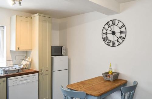 Enderby House | Peppercorn Cottage