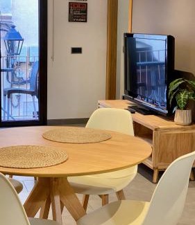 Sant Feliu de Guixols Apartment | Pequeño loft para dos