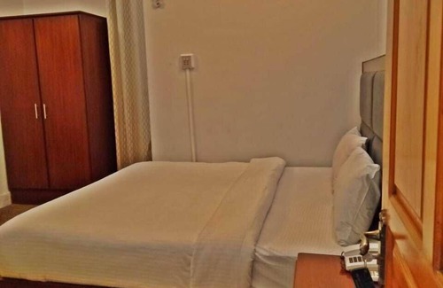 Peshawar Hotel | Peral City Hotel