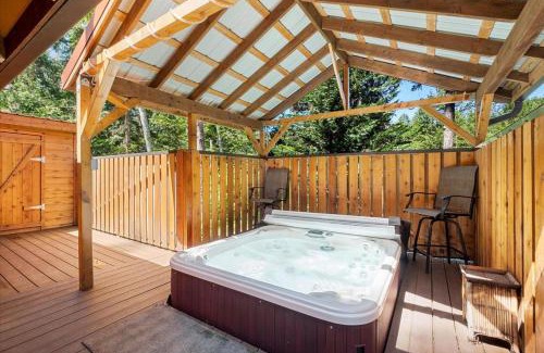 Paradise Estates House | Perch - Antler House