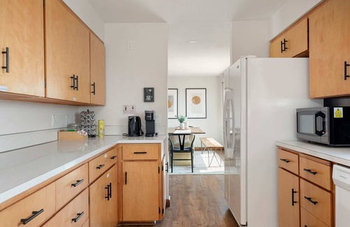 Oak Harbor House | Perch - La Fiesta 47: Sunset ocean view home, close to town