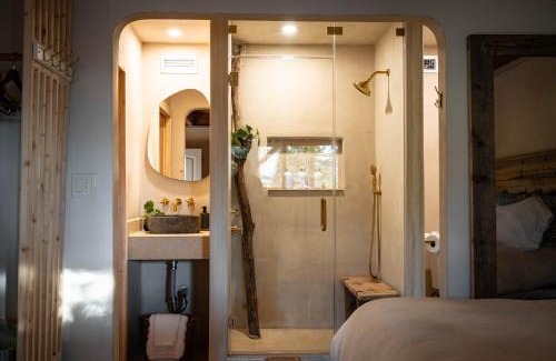 Arrowbear Lake Ski Chalet | Perch - Peaceful ECO Cedar Hot Tub AC EV Mountain Views