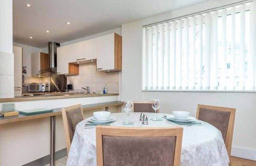 Poole Apartment | Peregrine - Poole Quay Location