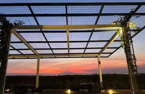 Tambo Apartment | Perfect 1BR With Magnificant Bayview Garden View Near Okada, Solaire, Aiports, FREE PARKING