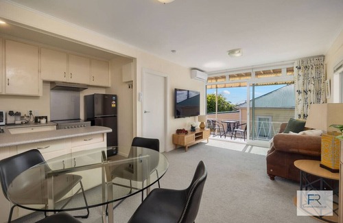 Birkenhead Apartment | Perfect Abode Birkenhead