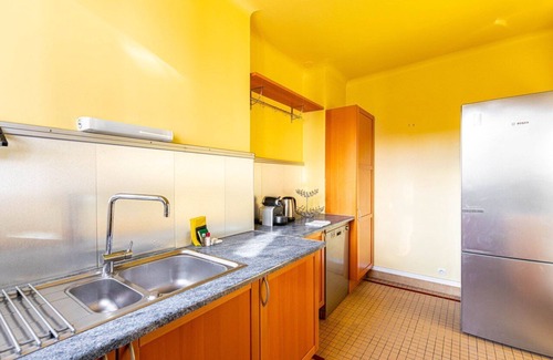 Neuilly-sur-Seine Apartment | Perfect Apartement to Visit Paris