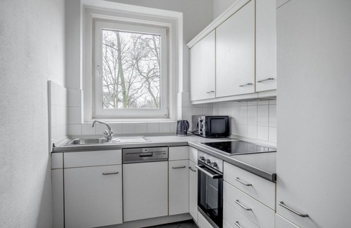Schmargendorf Apartment | Perfect Charlottenburg 1BR, nr Hubertussee, by Blueground