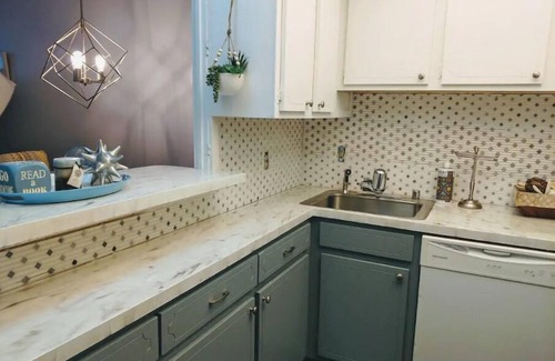 Mid America Condo | Perfect Couples Retreat