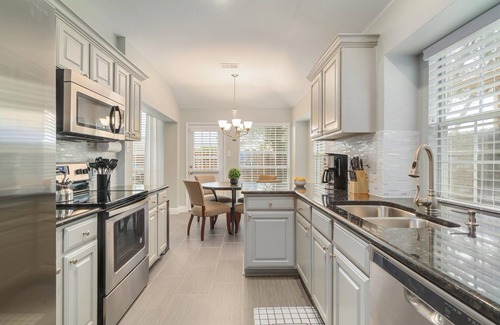 Lewisville House | Perfect Flower Mound location- UPDATED 3 BR- Free EV Charging!