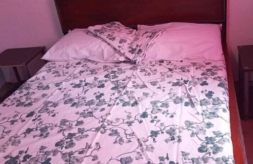 Catanauan Cottage | Perfect For Friends And Family Gatherings, Reunions Or Weddings By The Poolside