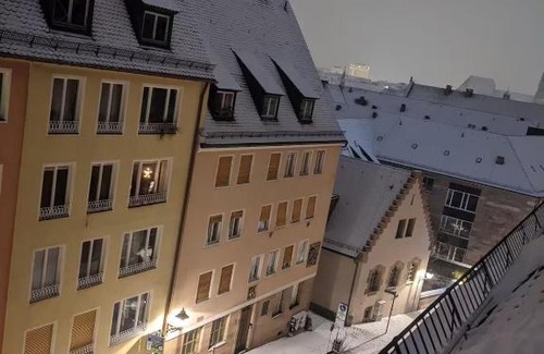 Altstadt - Sankt Sebald House | Perfect for Holidays or Remote Work Private Rooms in a Friendly Local WG