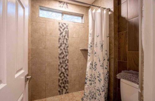 Coachella House | Perfect for large groups