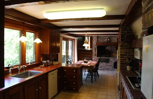 Provincetown House | Perfect Gathering Spot -Spacious 5 Bedroom - Ample Park - Culdesac