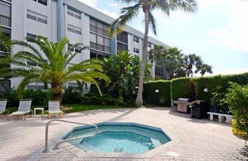 Fort Lauderdale Apartment | Perfect Getaway/Resort Living