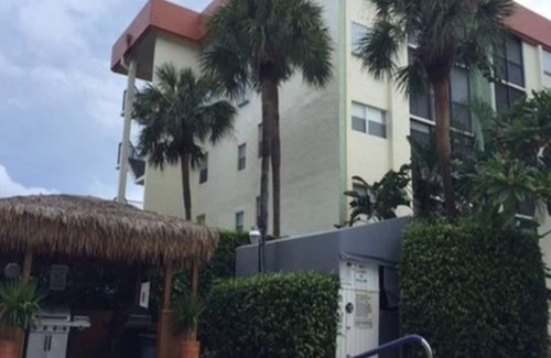 Fort Lauderdale Apartment | Perfect Getaway/Resort Living